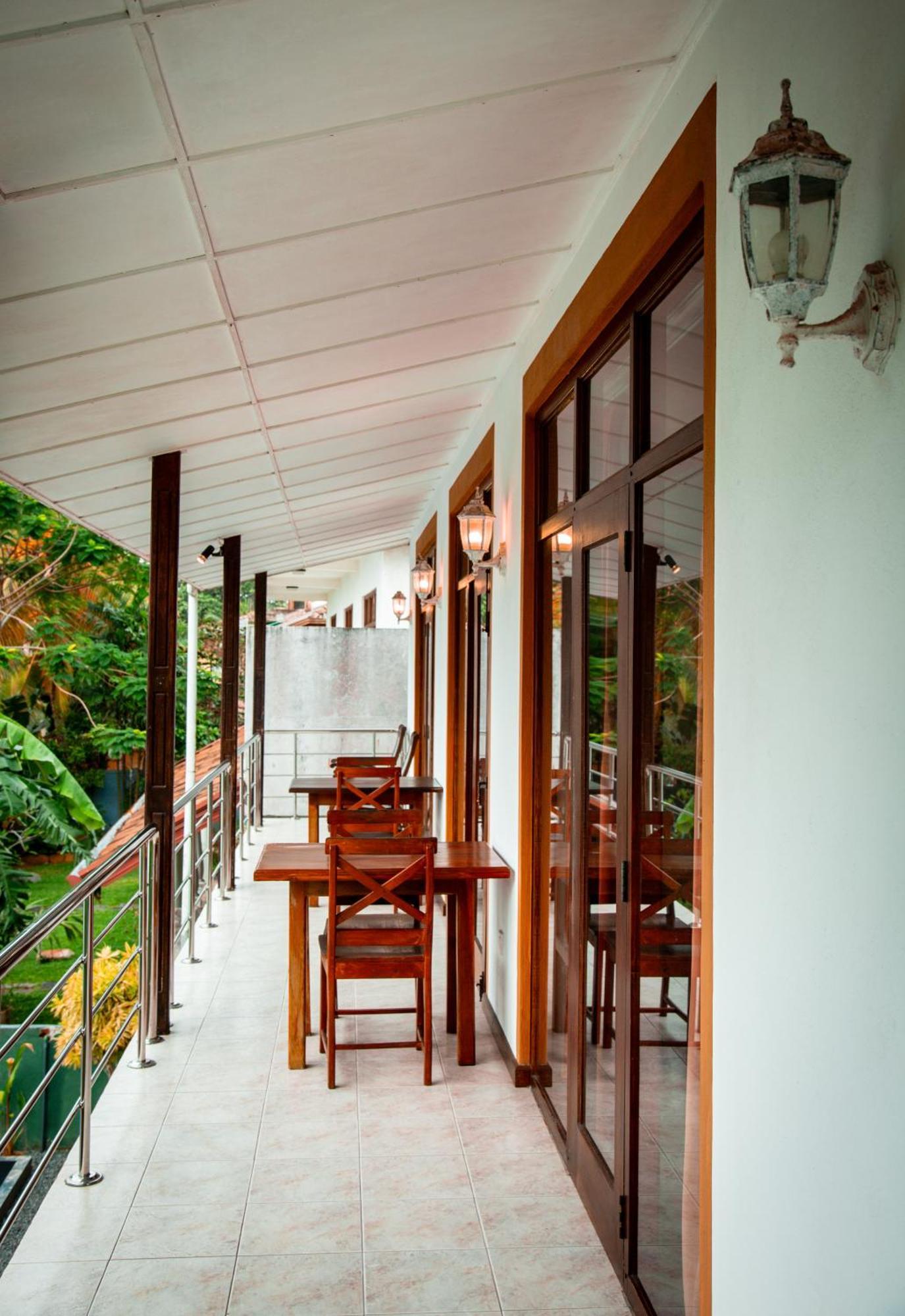 Riverside Inn Fuji Bentota Kültér fotó